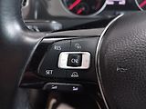 Volkswagen Golf (2017) TSI,92KW,FULL,LED,19ALU,TAŽNÝ - náhled 32
