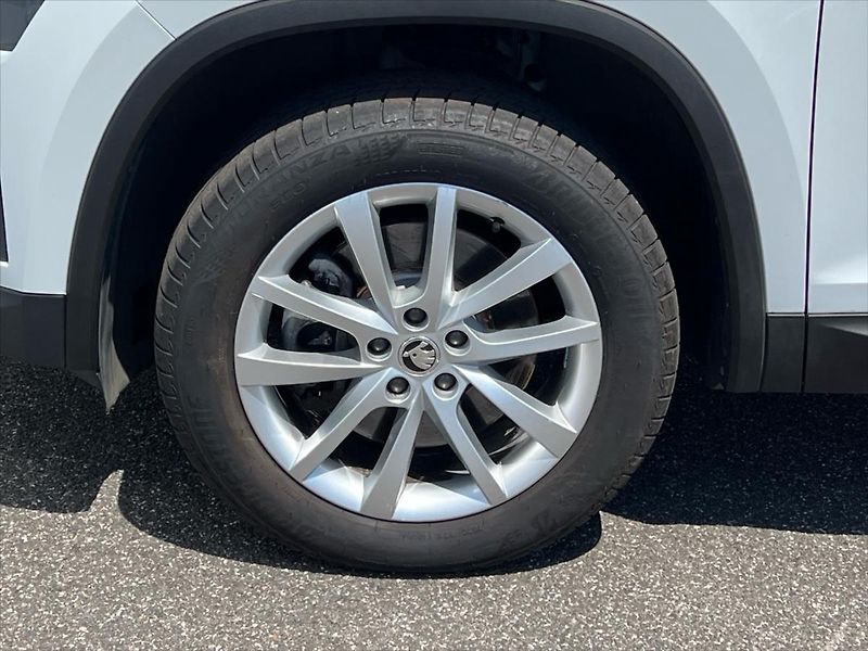 Škoda Kodiaq 2,0 TDi 147kW 7DSG 4x4 STYLE P - fotka 12 z 28