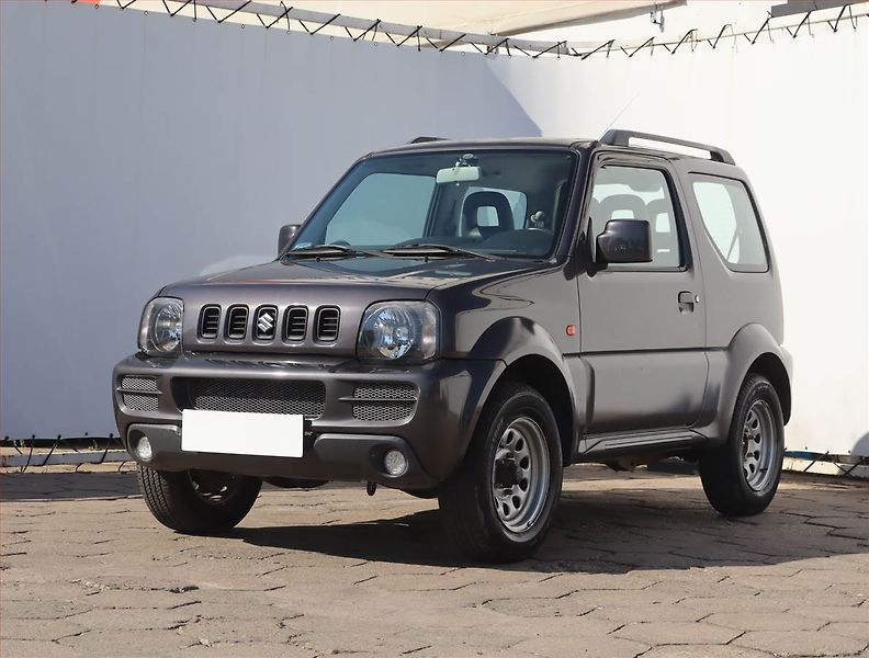 Suzuki Jimny (2012) 1.3 16V, 4X4, Park. senzory - fotka 2 z 13