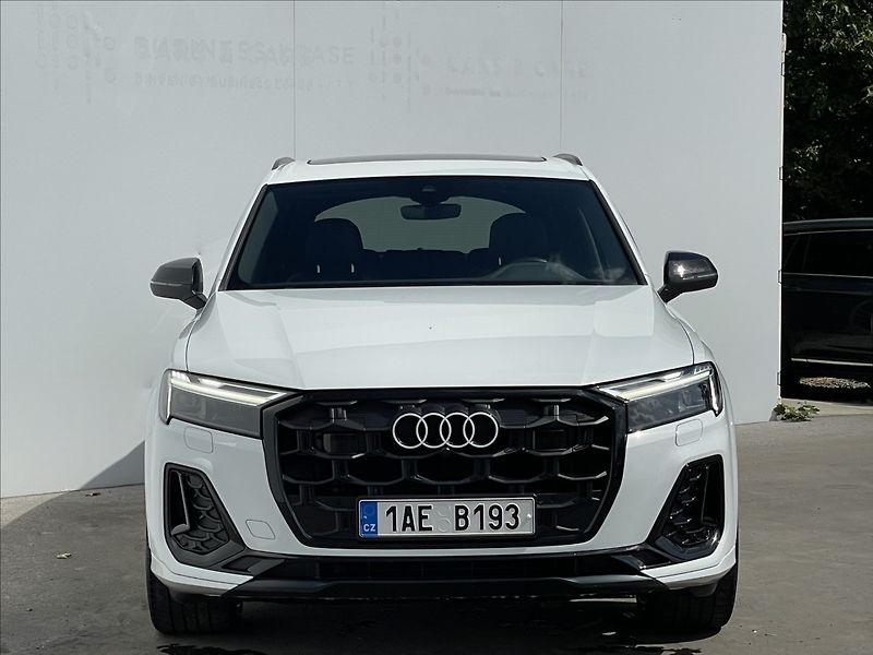 Audi Q7 3,0 50 TDI quattro S line TZ - fotka 22 z 25