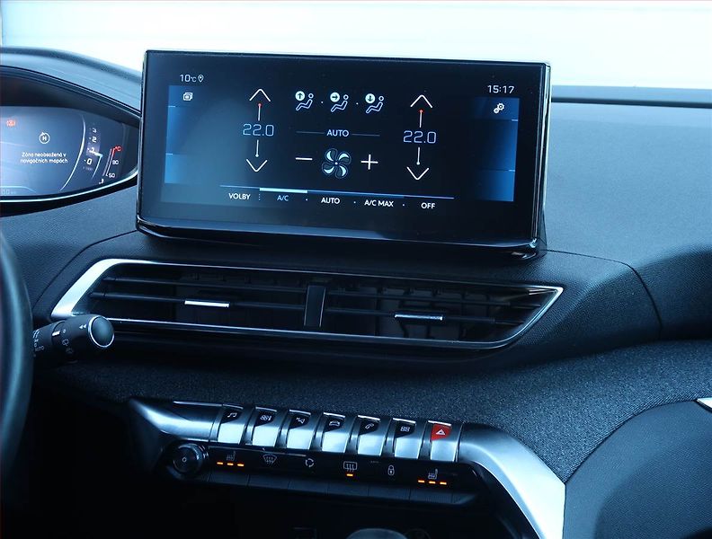 Peugeot 3008 (2022) Allure Pack 1.2 PureTech - fotka 12 z 22