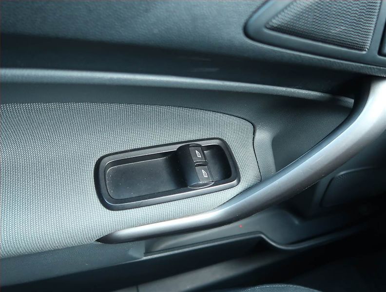 Ford Fiesta (2010) Comfort 1.25, po STK - fotka 14 z 14