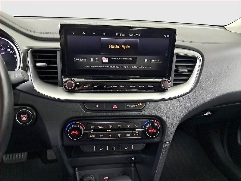 Kia Ceed (2023) 1.5 T-GDI - fotka 12 z 18