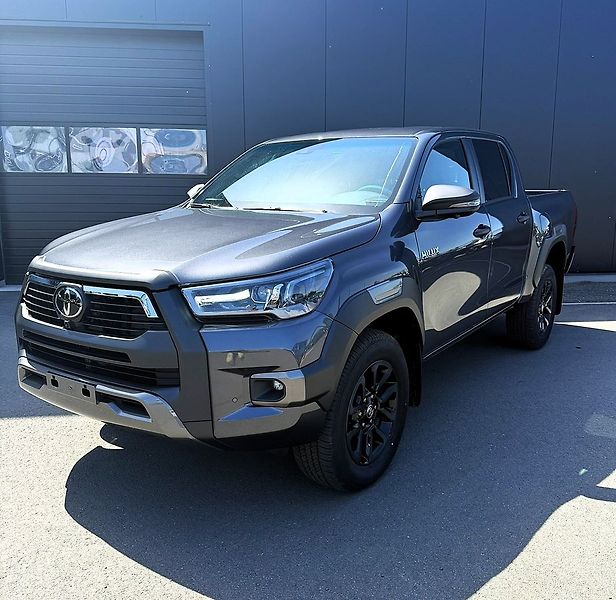 Toyota Hilux Invincible - fotografie inzerátu