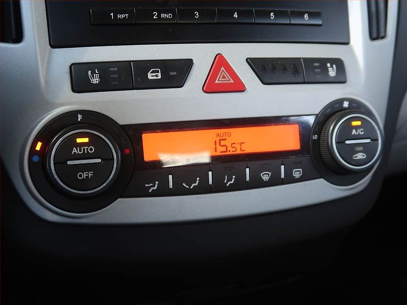 Kia Ceed (2007) 1.6 CRDi, po STK - fotka 14 z 16
