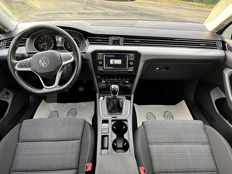 Volkswagen Passat (2022) Variant 1,5TSI EVO Business ČR - fotka 9 z 28