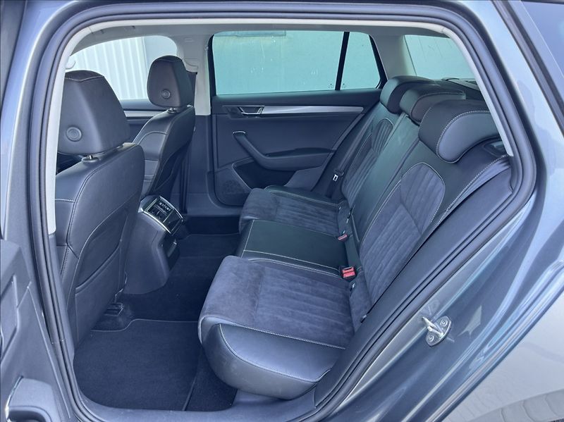 Škoda Superb 2,0 TDI DSG STYLE 1.maj. ČR - fotka 20 z 50