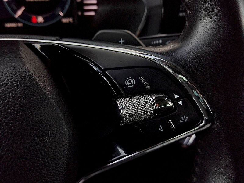 Škoda Octavia (2023) Combi Ambition 2,0 Tdi 110 Kw - fotka 30 z 36