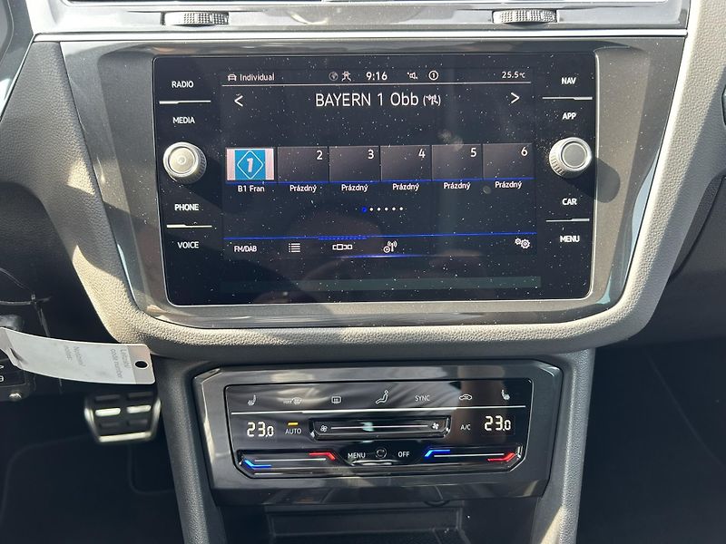 Volkswagen Tiguan 2,0 TDI 110 kW Business Premiu - fotka 18 z 22