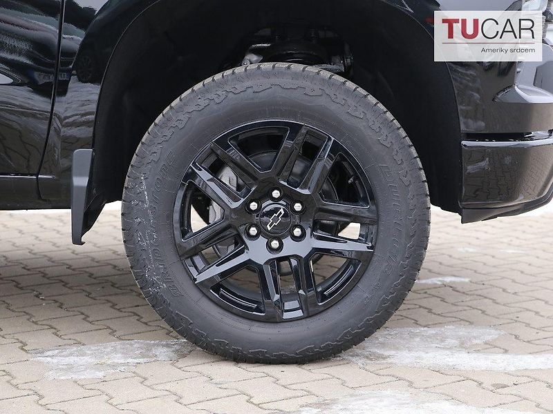 Chevrolet Silverado (2025) 6.2 V8 Trail Boss Z71 - fotka 14 z 47