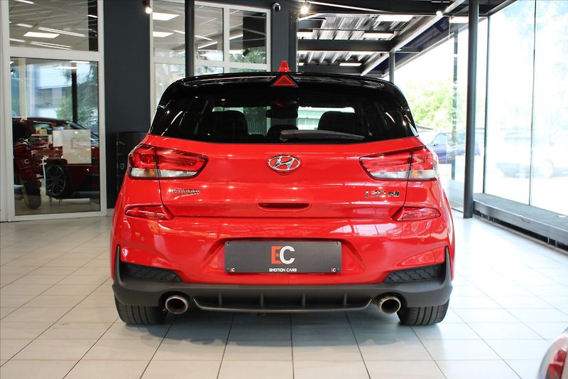 Hyundai i30 N Performance - fotka 5 z 40