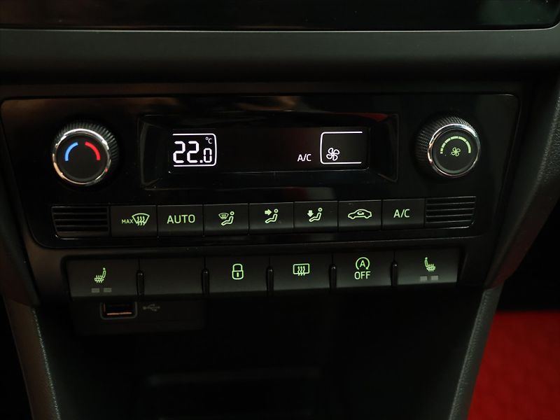 Škoda Rapid 1,0 TSI 81kW Monte Carlo CZ - fotka 22 z 31