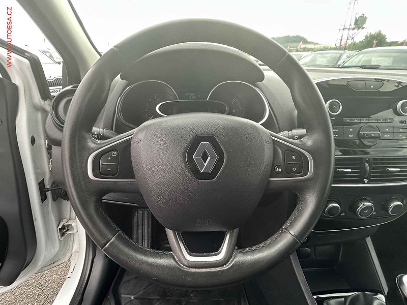 Renault Clio (2016) 1.2i, 1.maj,ČR, servis.kniha - fotka 12 z 17