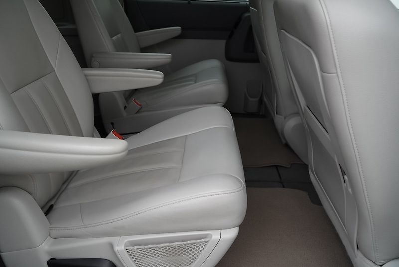 Chrysler Town & Country 3.8L V6 LPG - fotka 17 z 30