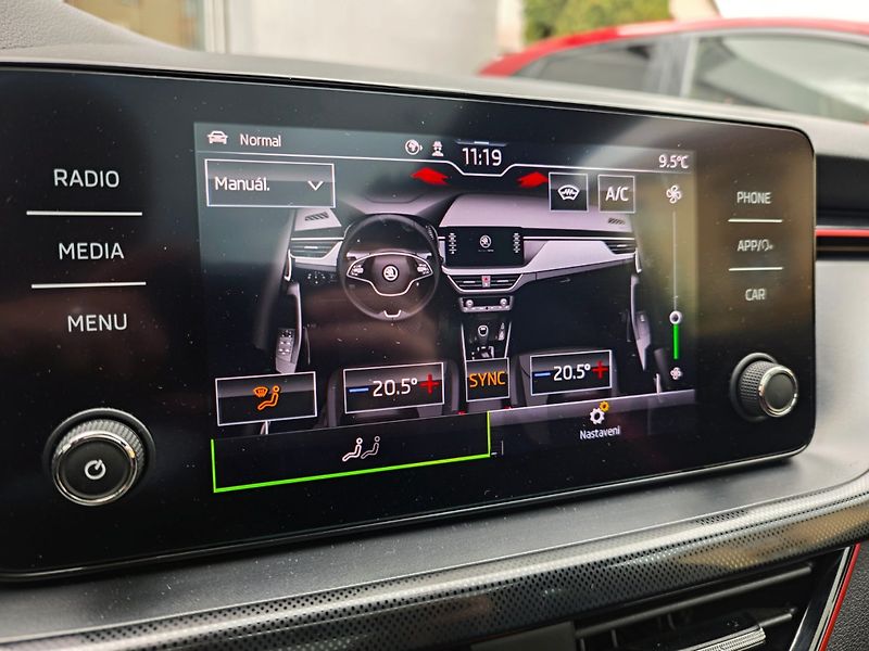 Škoda Scala (2021) 1.5 TSi Monte Carlo 110kW DPH - fotka 28 z 49