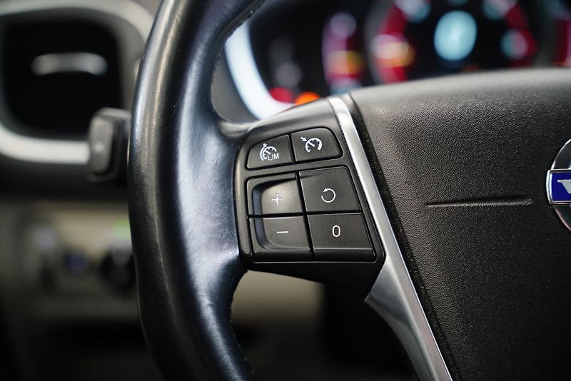 Volvo V40 - fotka 9 z 23