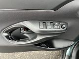 Toyota Yaris Cross 1.5 HEV CVT (2x4) Style - náhled 23