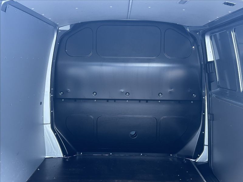 Volkswagen Transporter 2,0 TDI 150PS  L1H1 Van 4x4 - fotka 35 z 53