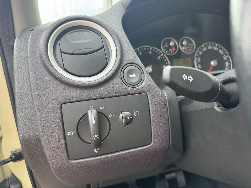 Ford Fusion (2009) 1.4i 59kW - fotka 13 z 22