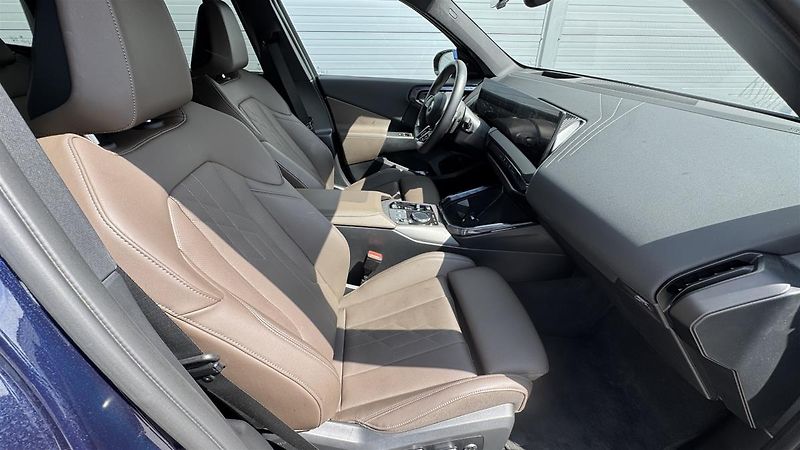 BMW X3 40d xDrive - fotka 10 z 17