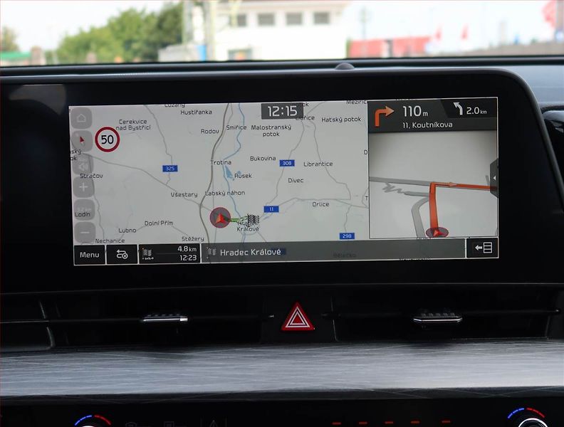 Kia Sportage (2022) Exclusive 1.6 T-GDI - fotka 13 z 19