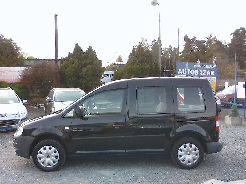 Volkswagen Caddy (2005) 1.6i 16V, závěs - fotka 9 z 30