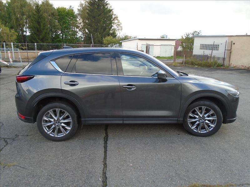 Mazda CX-5 2,2 - fotka 5 z 29