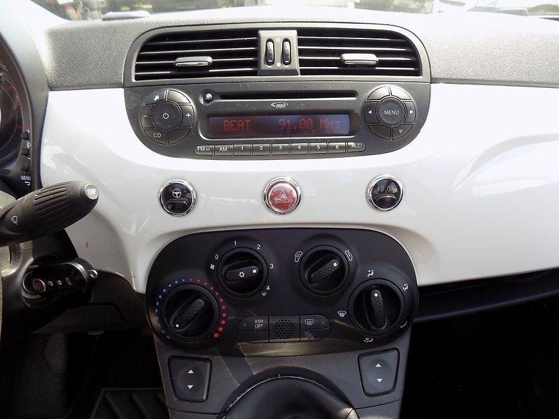 Fiat 500C 1,2I 51 KW CABRIO LOUNGE - fotka 27 z 37