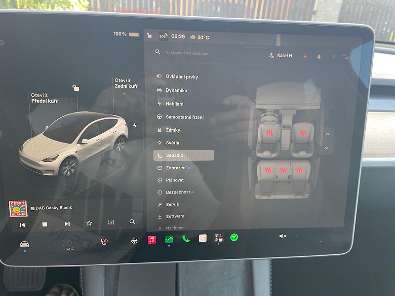 Tesla Model Y RWD 235kw 95,0 % - fotka 24 z 40