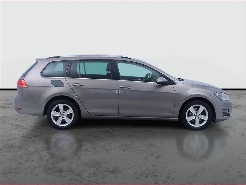 Volkswagen Golf (2014) Comfortline 2.0 TDI - fotka 6 z 14