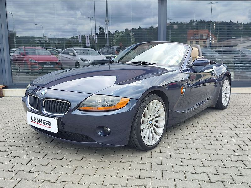 BMW Z4 2.2i/125kW Cabrio - fotka 2 z 32
