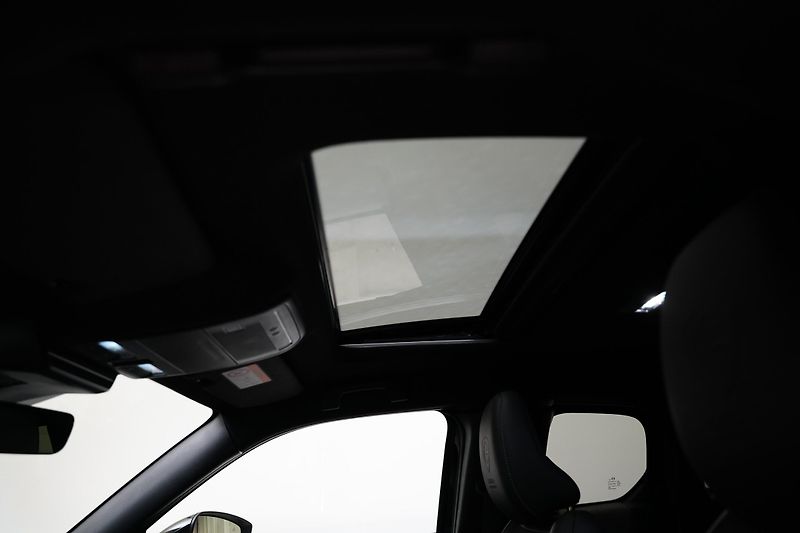 Mazda MX-30 - fotka 23 z 25