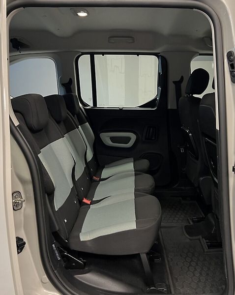 Citroën Berlingo Multispace 1,5 BlueHDi Feel - fotka 10 z 14