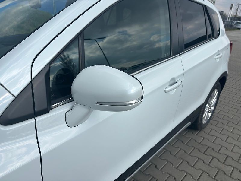 Suzuki SX4 S-Cross 1.4 Boosterjet Premium Hybrid - fotka 26 z 27