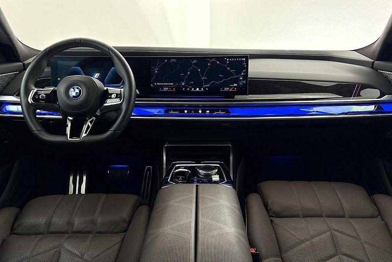 BMW i7 xDrive60 - fotka 15 z 28