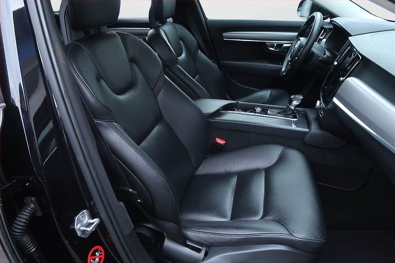 Volvo V90 (2018) D4, Automat, Serv.kniha, Kůže - fotka 9 z 27