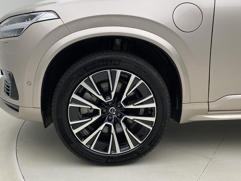 Volvo XC90 T8 AWD RECHARGE PLUS DARK CZ - fotka 42 z 73