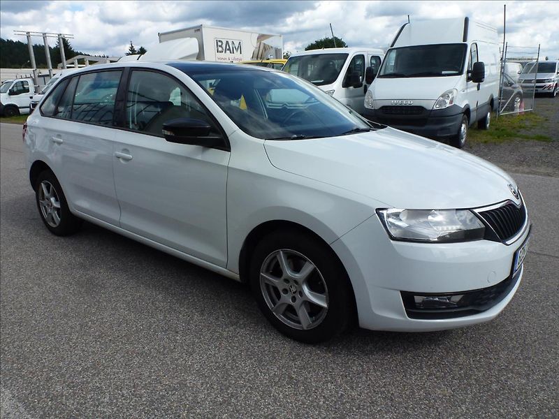Škoda Rapid 1,4 TSI DSG Automat Spaceback - fotka 6 z 47