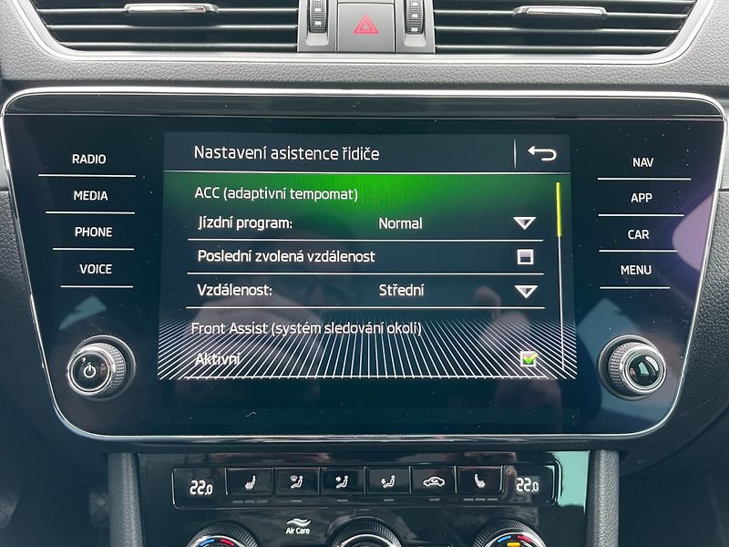 Škoda Superb (2018) 2.0TDi 110kW 4x4! STYLE++! - fotka 29 z 43