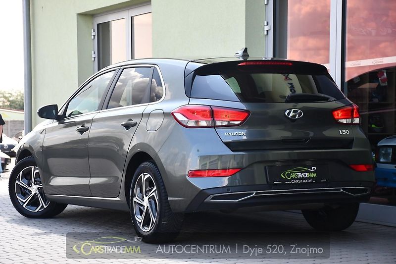 Hyundai i30 1.0T-GDi FAMILY SMART DCT NAVI - fotka 3 z 51