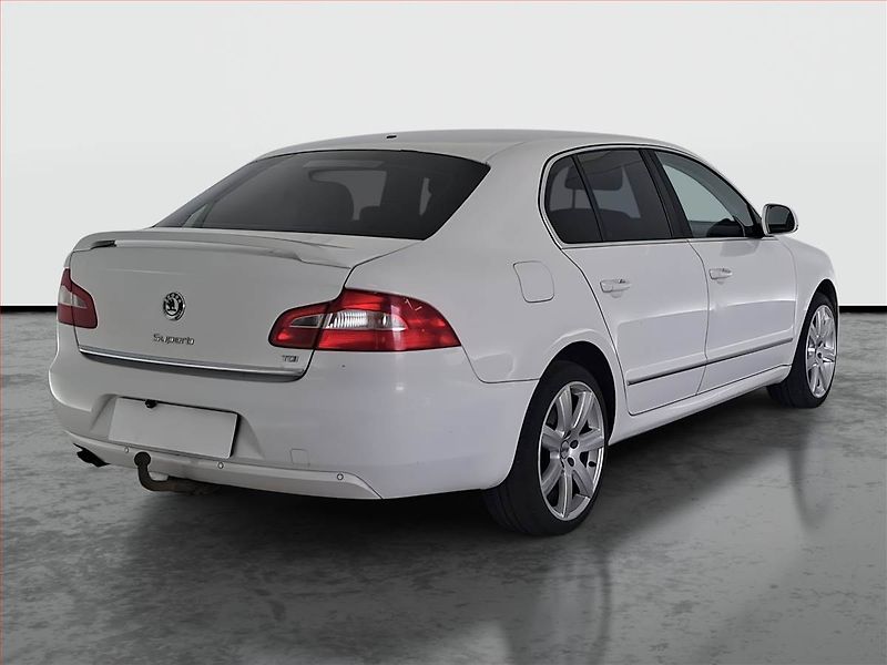Škoda Superb (2011) 1.6 TDI, Tempomat - fotka 5 z 16
