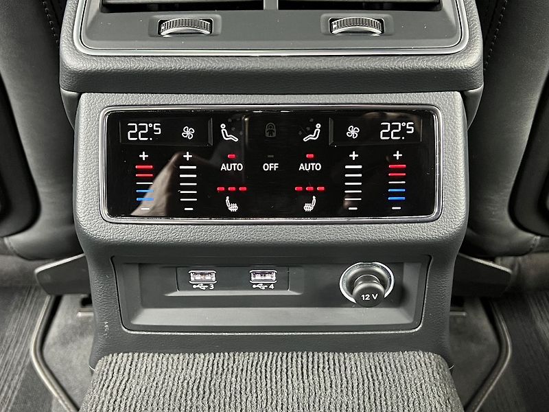 Audi A7 50TDI QUATTRO S-LINE, PANORAMA - fotka 28 z 31