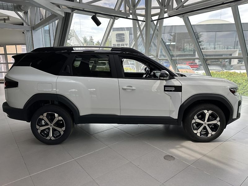 Dacia Bigster (2026) Mild Hybrid 140, SKLADEM SLEVA - fotka 4 z 13