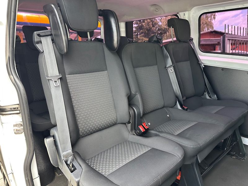 Ford Transit Custom (2015) 2.2TDCi 9MÍST, PO SERVISU, - fotka 9 z 11