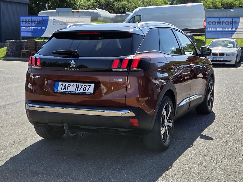 Peugeot 3008 (2017) 1.2 PT 130 ALLURE EAT6 Tažné - fotka 5 z 30