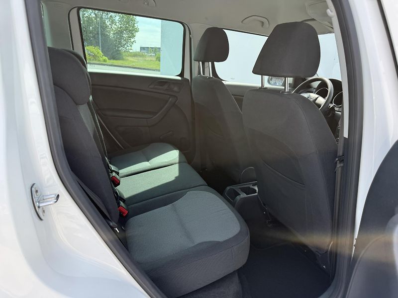 Škoda Yeti (2012) 1,2 TSI 77kW, ser.knížka - fotka 12 z 27