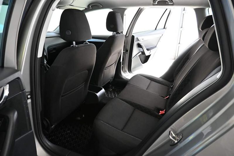Škoda Octavia (2019) 1.5 ACTIVE 110 KW TSI - fotka 9 z 20