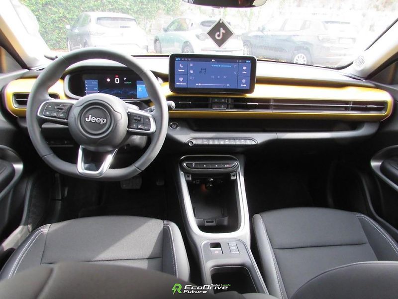 Jeep Avenger (2024) LED, kamera, digitální kokpit - fotka 8 z 12