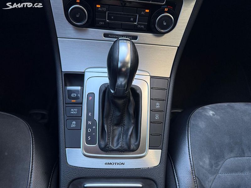Volkswagen Passat (2011) 2.0TDI 125kw 4x4 Aut. Původ ČR - fotka 19 z 20