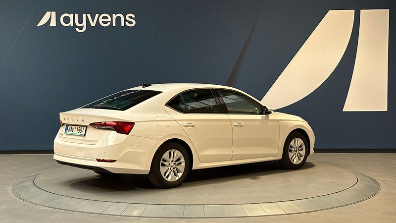 Škoda Octavia 2.0 TDI 85kW Ambition DSG - fotka 2 z 13